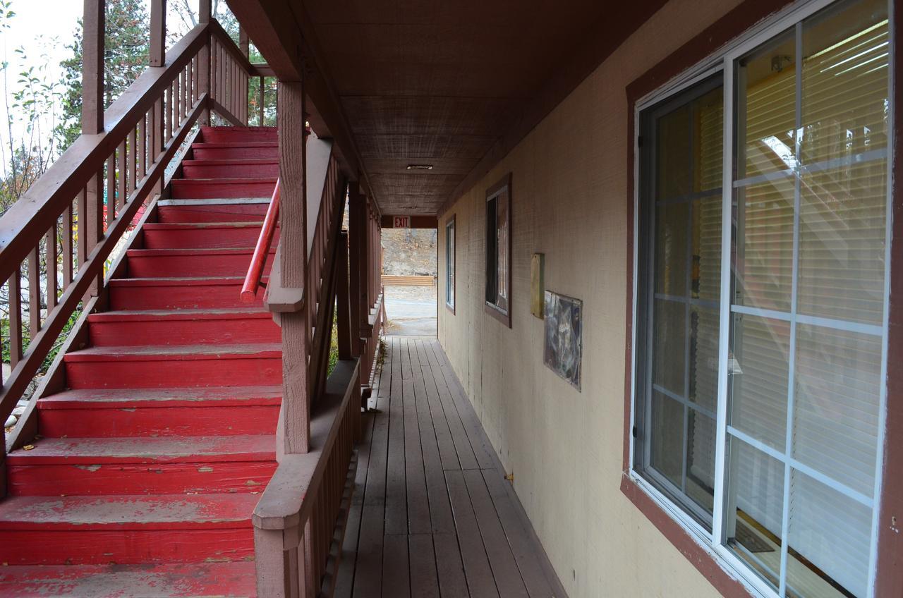 Deep Creek Motel Running Springs Exterior foto